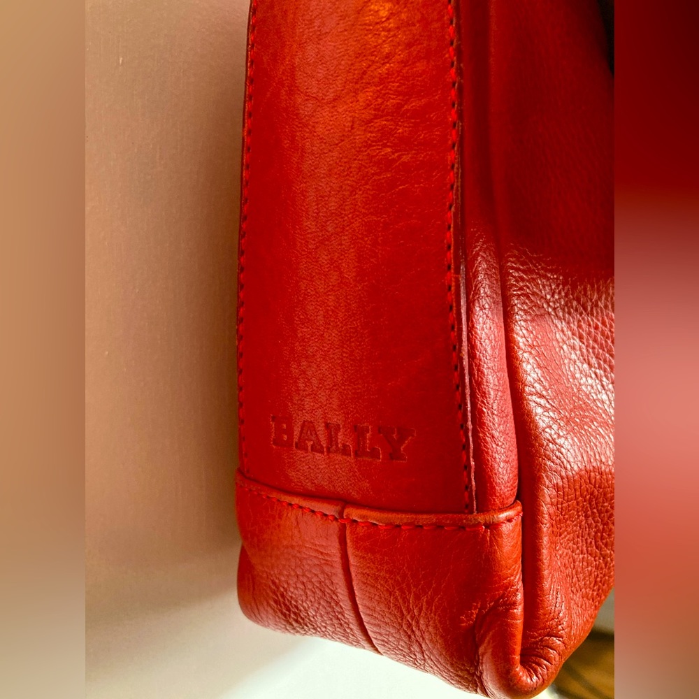 Bally Leather Shoulder Bag - vintage